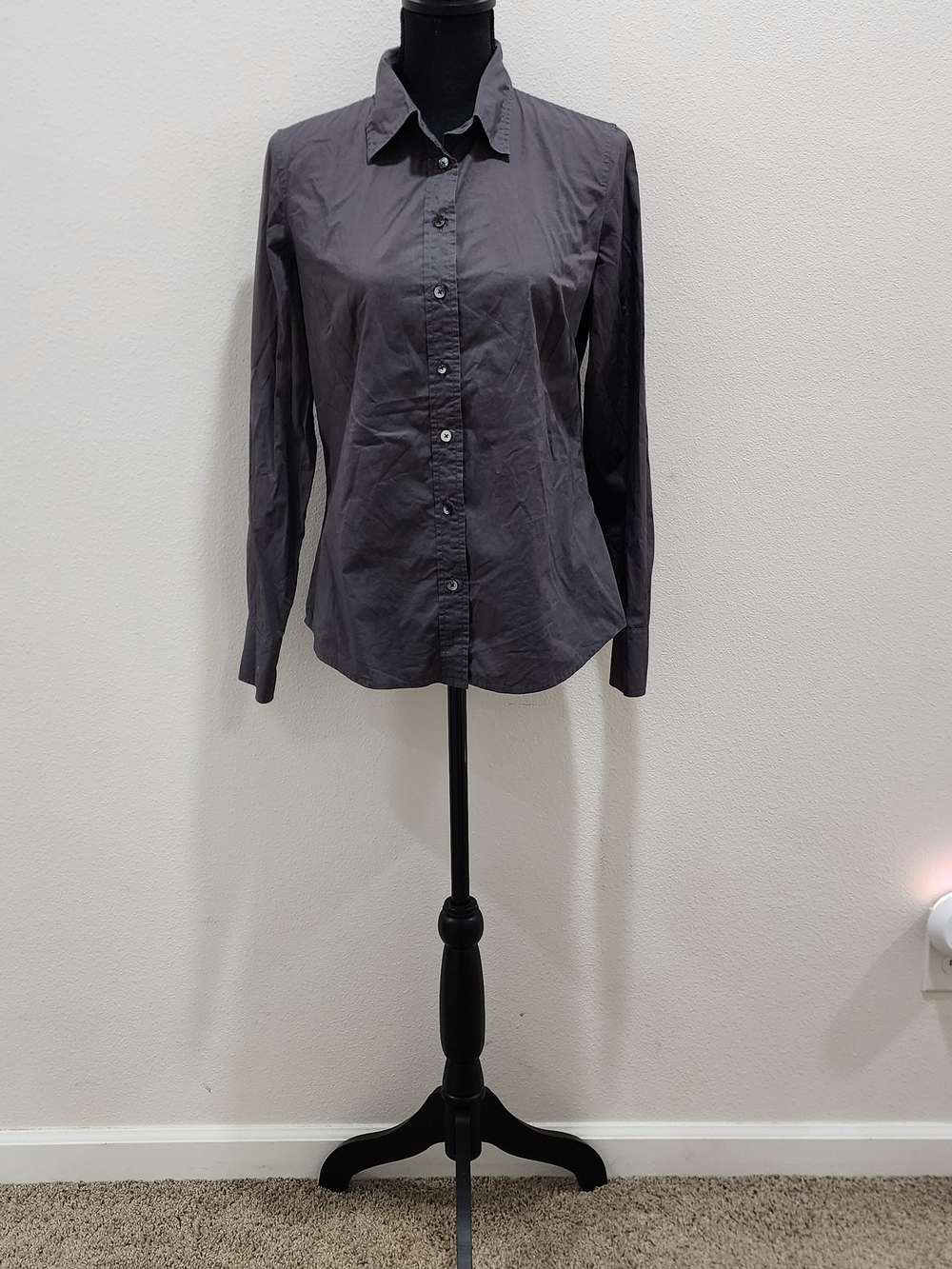 Old Navy Gray Button-Down Shirt